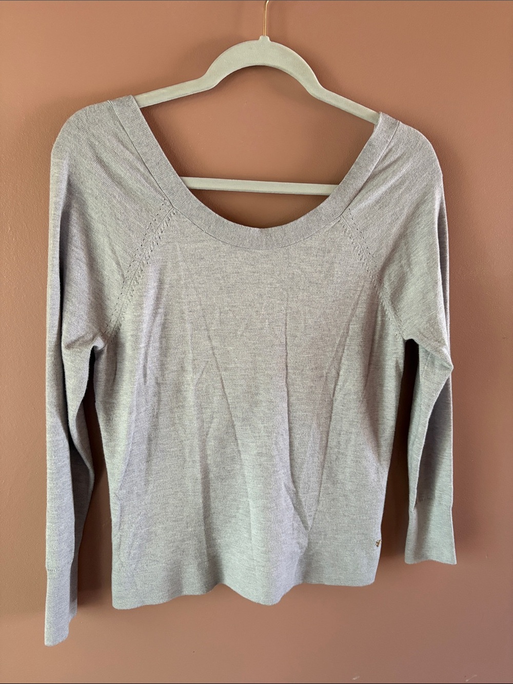 Victoria's Secret Light Gray Scoop-Neck Long Sleeve Top with Open Back